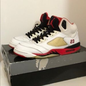 Fire red 5’s 2006 sz 10.5